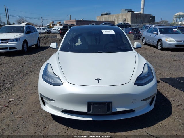 Tesla Model 3 Standard Range Plus Rear-wheel Drive