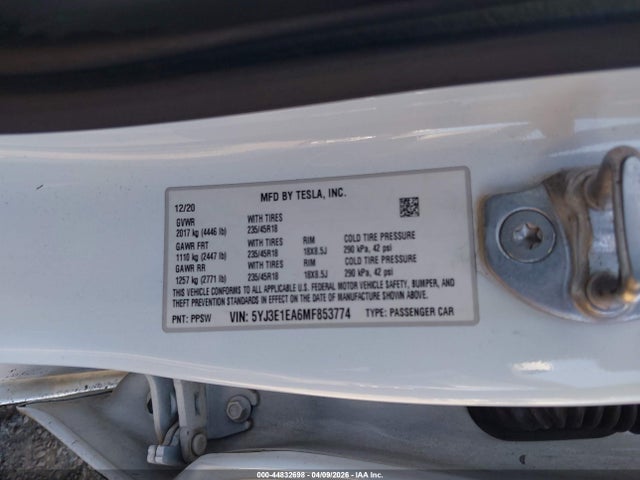Tesla Model 3 Standard Range Plus Rear-wheel Drive