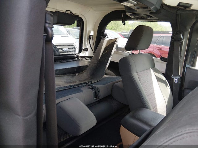 Jeep Wrangler Sahara
