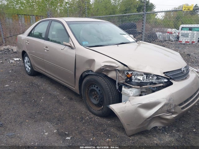 Salvage Toyota Camry Image