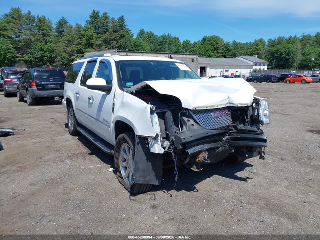 Salvage GMC Yukon Image