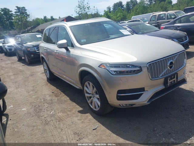Salvage Volvo XC90 Image