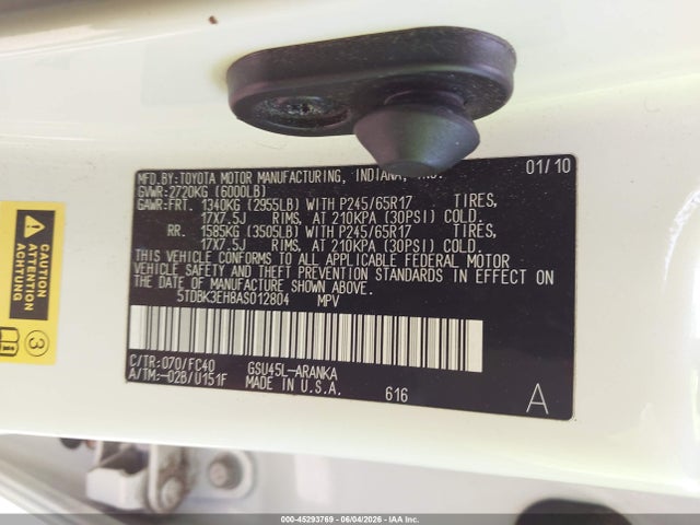 Toyota Highlander Base V6