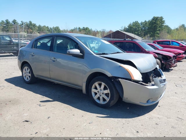 Salvage Nissan Sentra Image