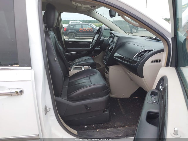 Chrysler Town & Country Touring-l