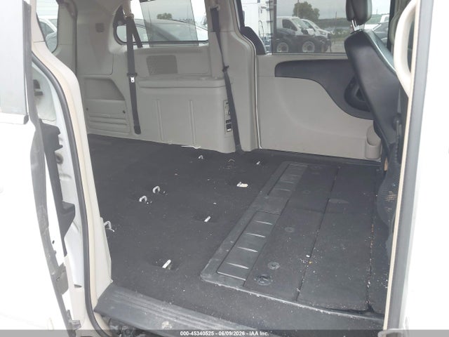 Chrysler Town & Country Touring-l