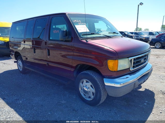 Salvage Ford E-350 Image