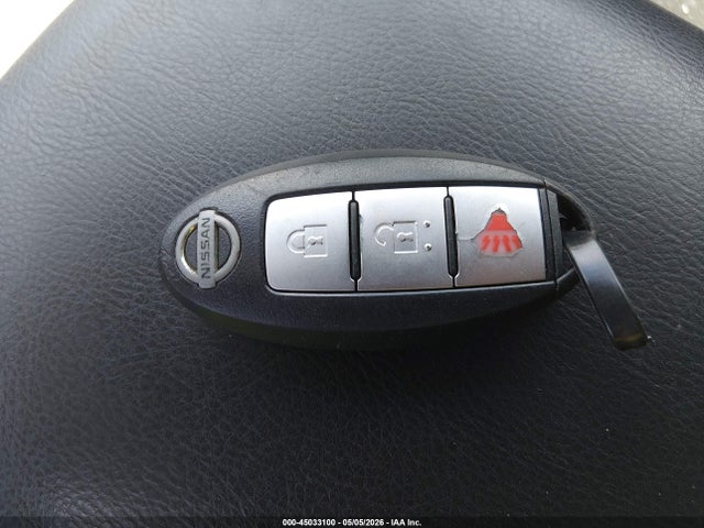 Nissan Murano Sv