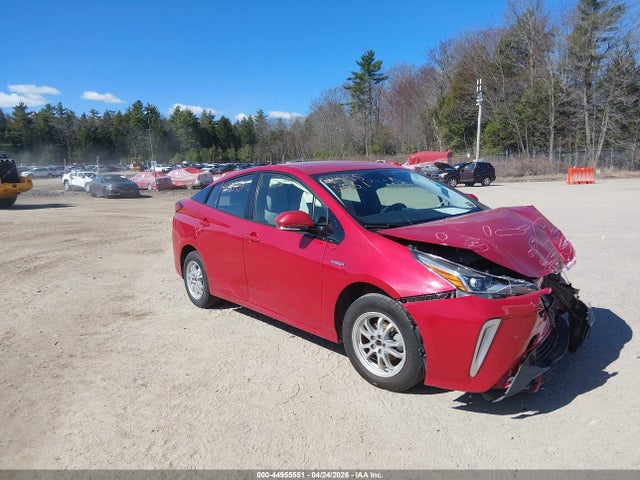 Salvage Toyota Prius Image