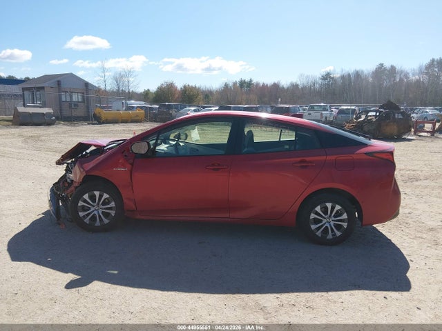 Toyota Prius Le Awd-e