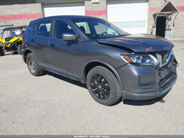 Salvage Nissan Rogue Image