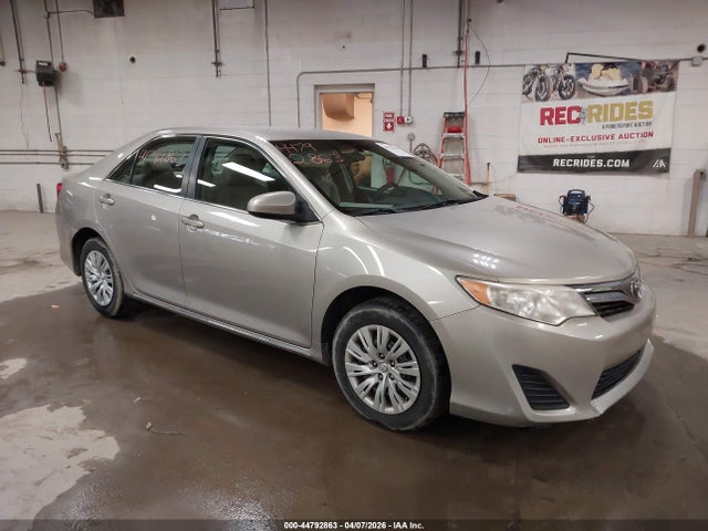 Salvage Toyota Camry Image
