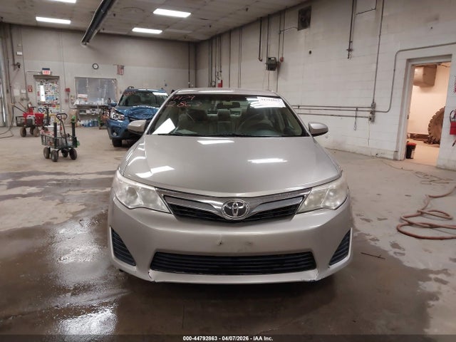 Toyota Camry Le