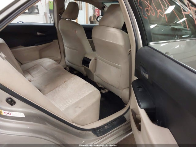 Toyota Camry Le