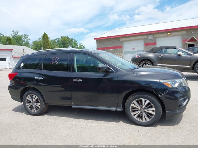 Nissan Pathfinder Sv