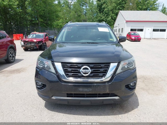 Nissan Pathfinder Sv