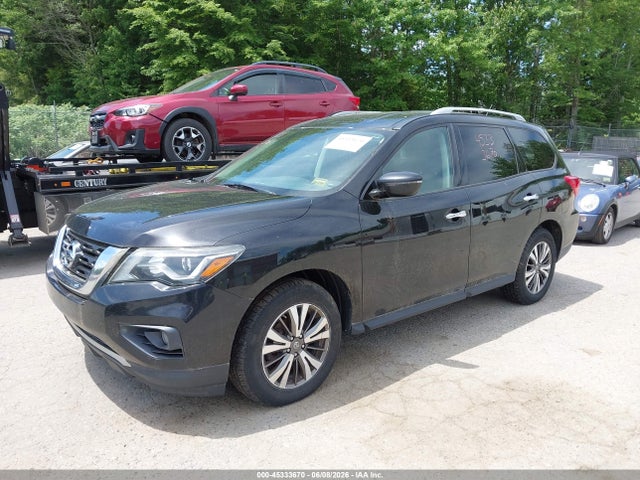 Nissan Pathfinder Sv