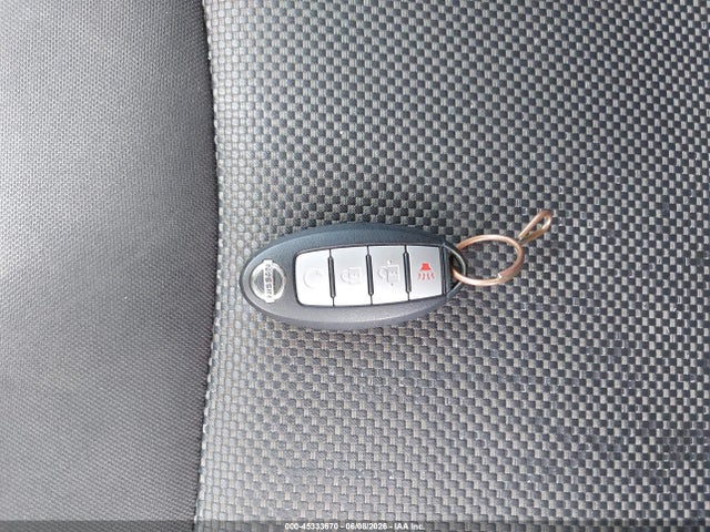 Nissan Pathfinder Sv