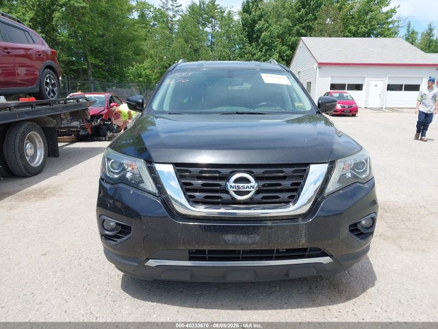 Nissan Pathfinder Sv