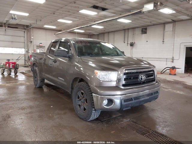 Salvage Toyota Tundra Image