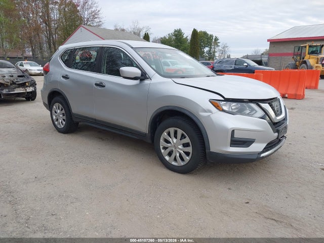 Salvage Nissan Rogue Image