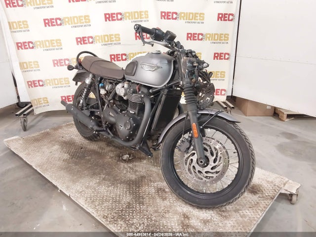 Salvage Triumph Bonneville Image