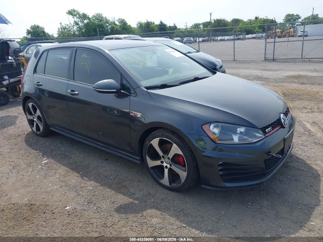 Salvage Volkswagen Golf Image