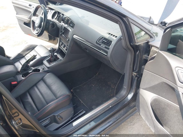 Volkswagen Golf 2.0t Se 4-door