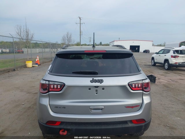 Jeep Compass Trailhawk 4x4