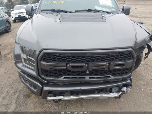 Ford F-150 Raptor