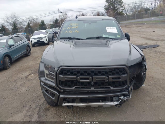 Ford F-150 Raptor