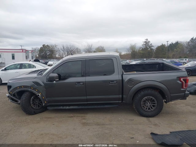 Ford F-150 Raptor