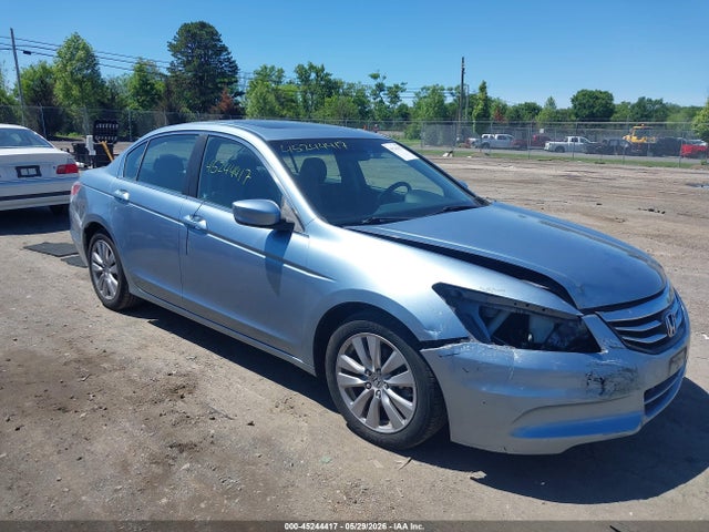 Salvage Honda Accord Image