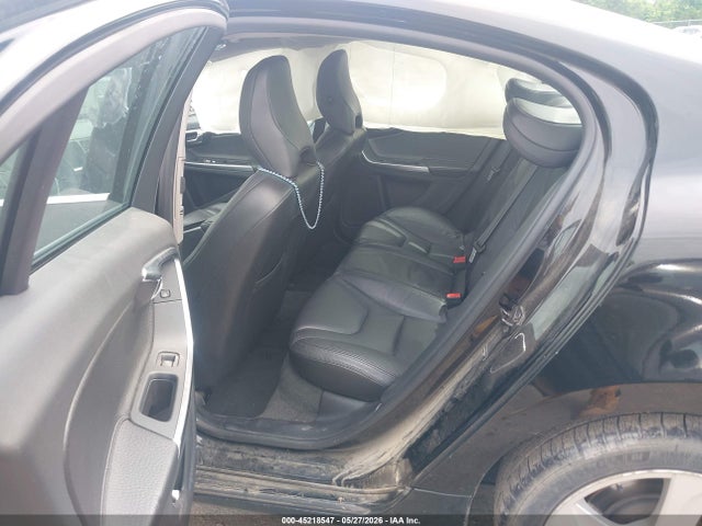 Volvo S60 T5