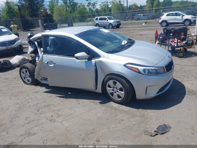 Salvage Kia Forte Image