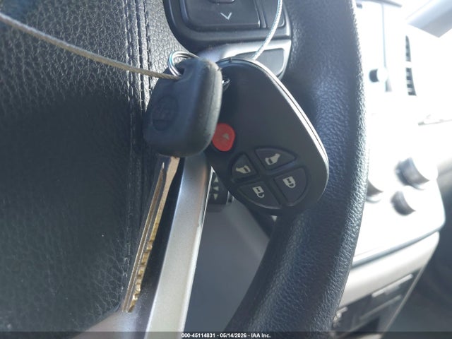 Toyota Sienna Le 8 Passenger