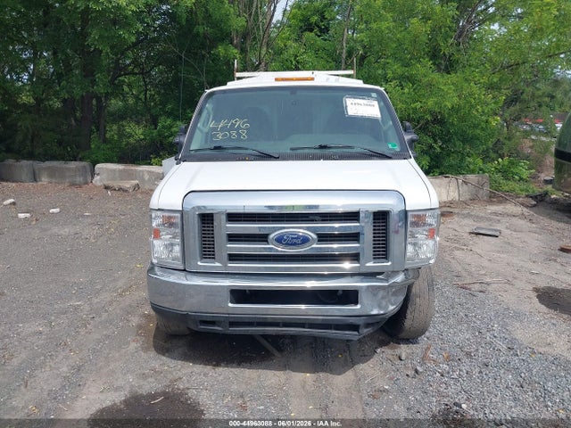 Ford E-350