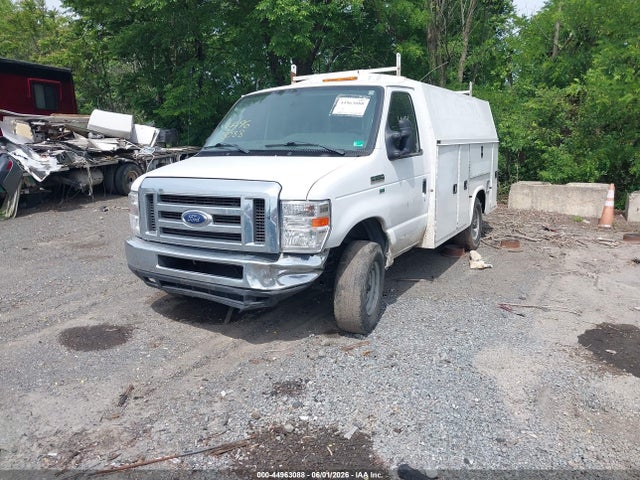 Ford E-350