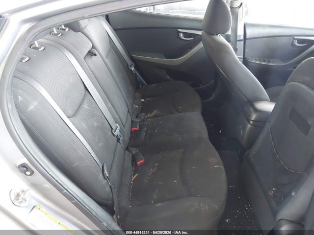 Hyundai ELANTRA Se