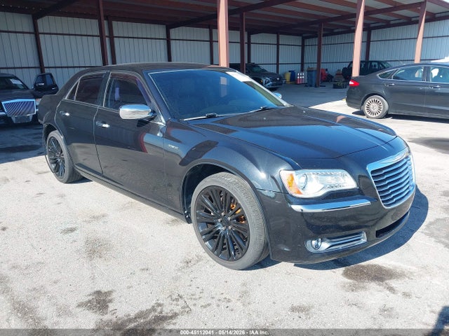 Salvage Chrysler 300c Image