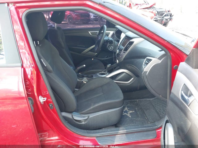 Hyundai VELOSTER