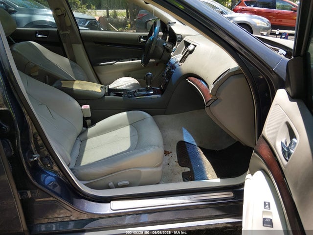 INFINITI G37x
