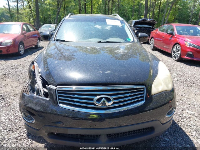 INFINITI Ex Journey