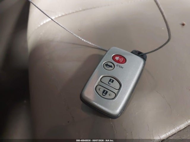 Toyota Camry Xle V6