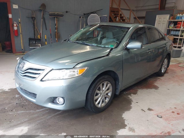 Toyota Camry Xle V6