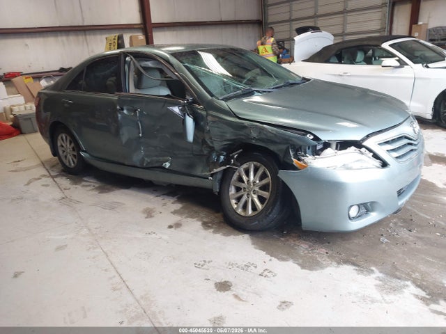 Salvage Toyota Camry Image