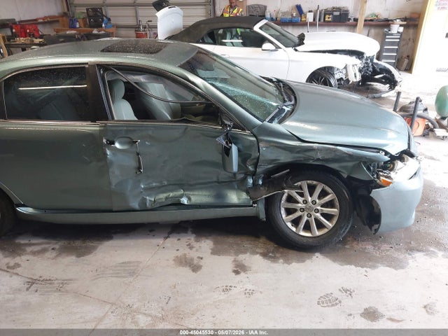 Toyota Camry Xle V6