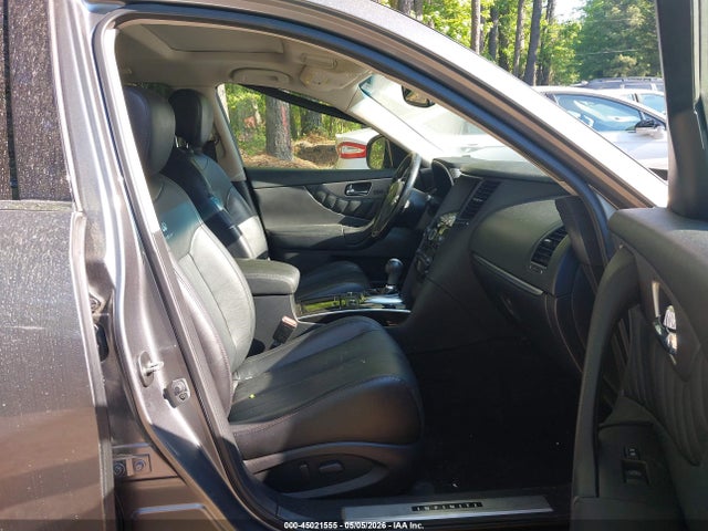 INFINITI Qx