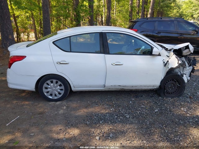Nissan Versa 1.6 Sv