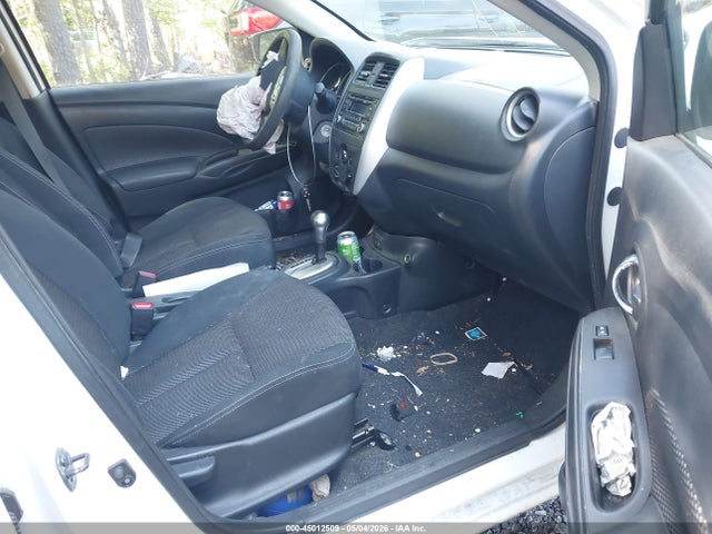 Nissan Versa 1.6 Sv